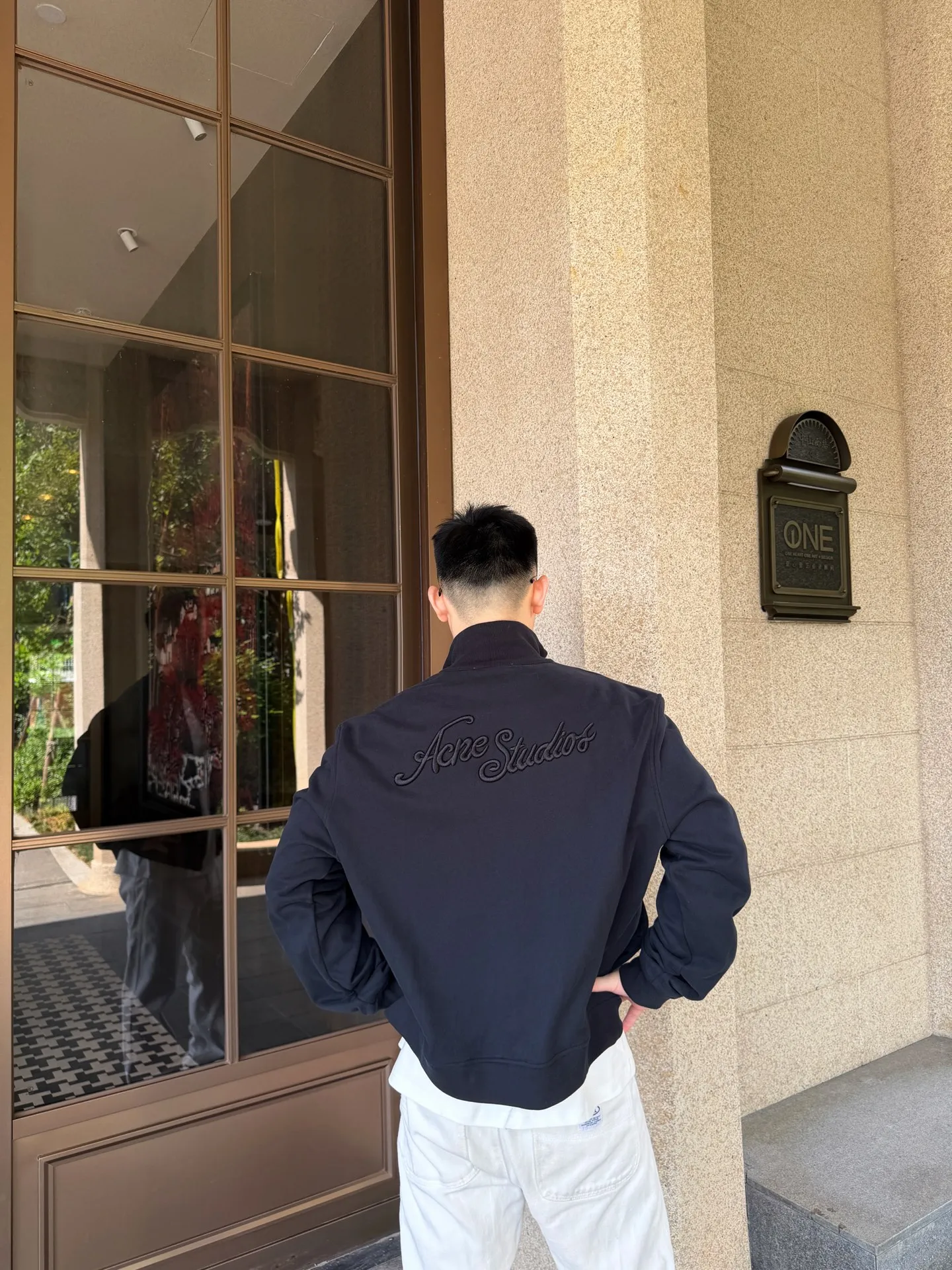 [Upper body picture] Acne Studios logo 3D embroidered zipper jacket (Black)
